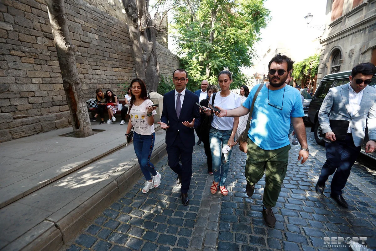 “İçərişəhər” rəsmisi tarixi məkanda restoranların fəaliyyətinə münasibət bildirib