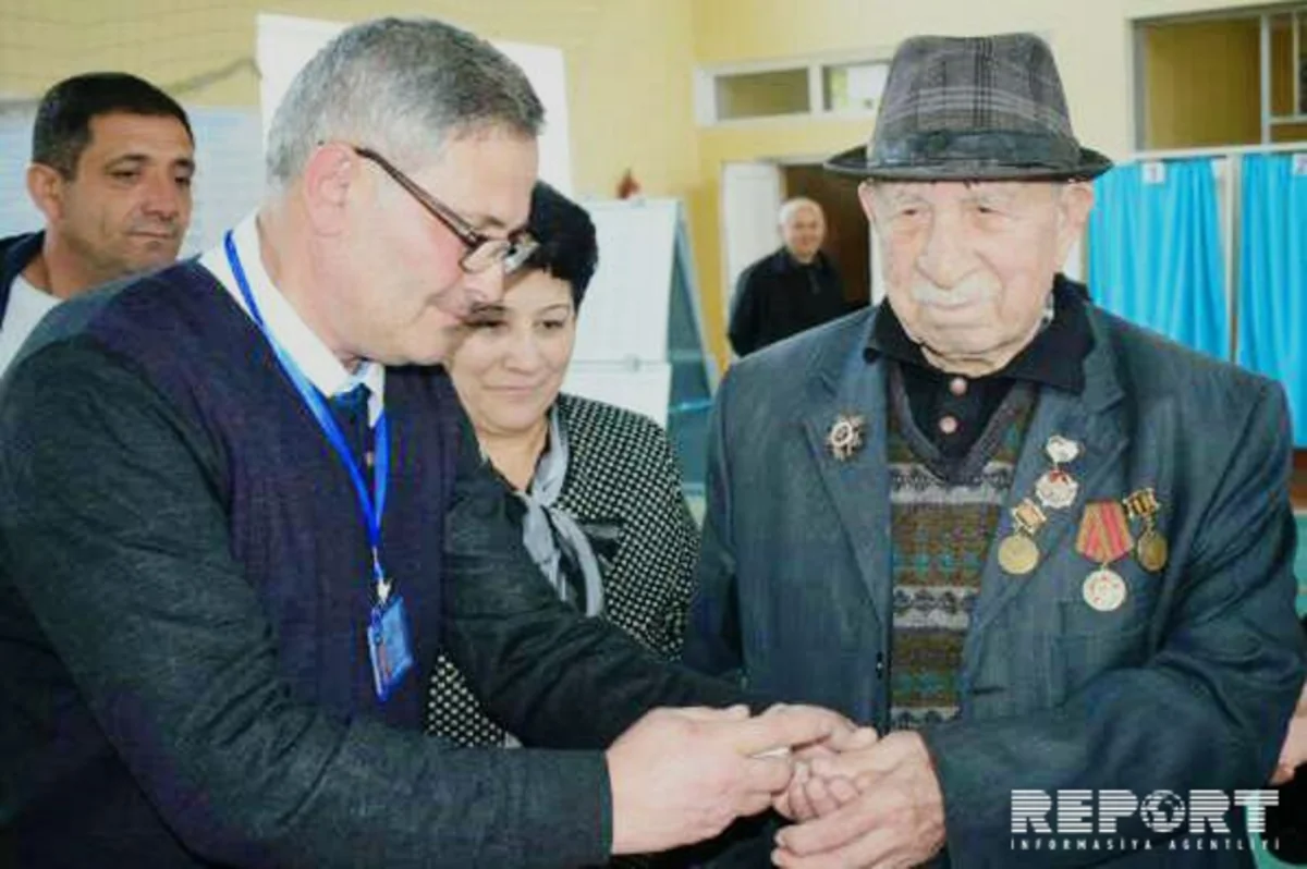 Qazaxda 100 yaşlı seçici səs verib