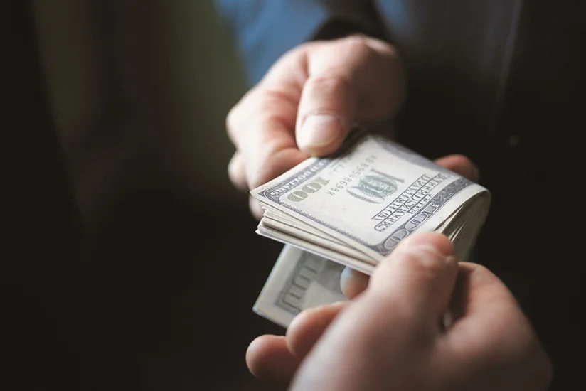 Bakı sakininə qarşı 27 min dollarlıq dələduzluq edilib