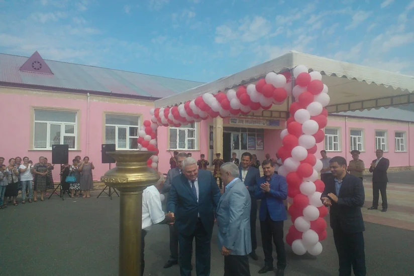 Şəkinin bir neçə kəndinə ilk dəfə təbii qaz verilib