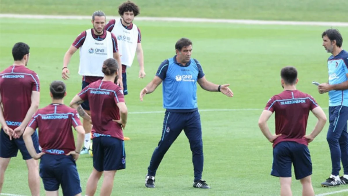 Trabzonspor's head coach watched Qarabag game live
