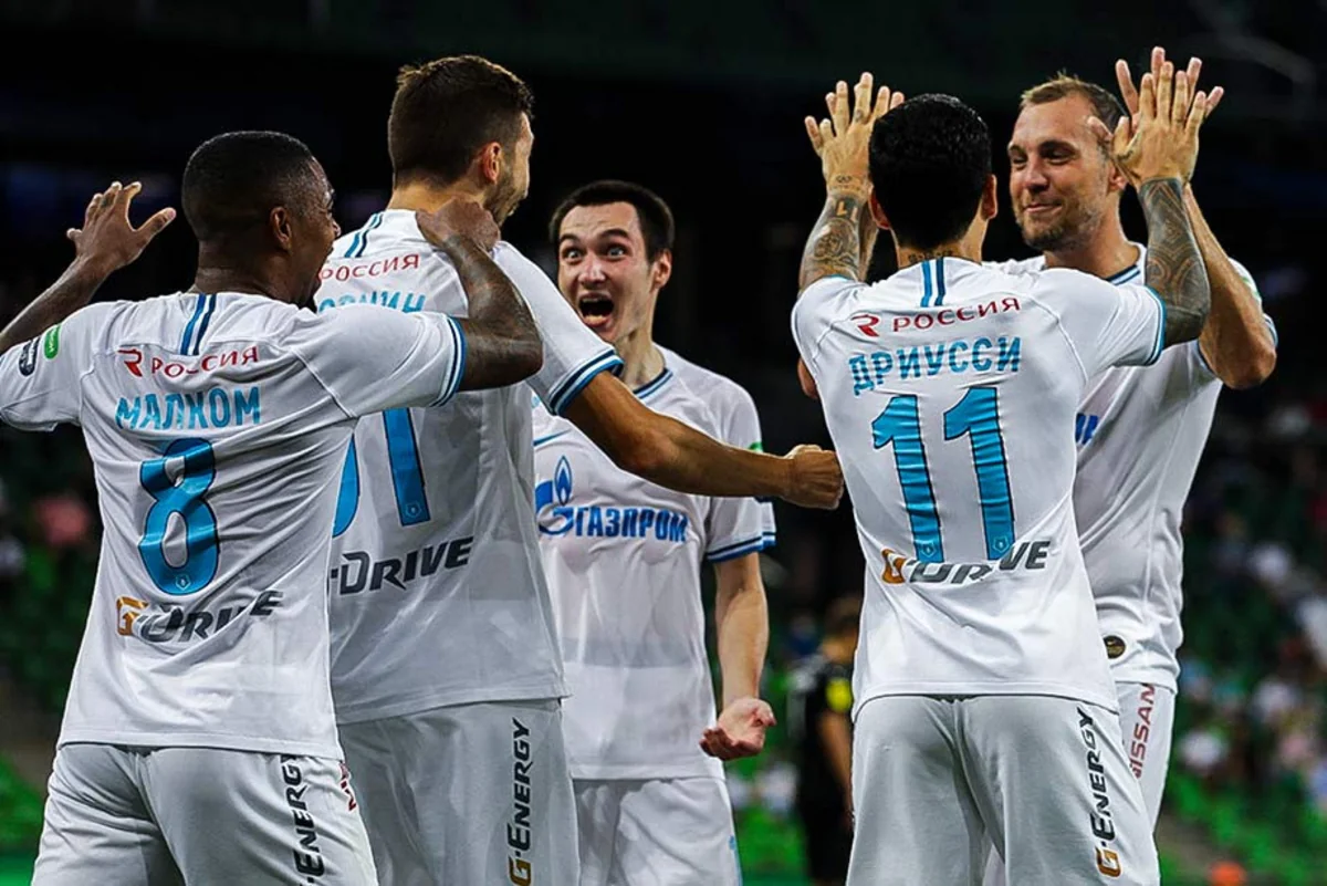 Zenit 6 qat Rusiya çempionu oldu