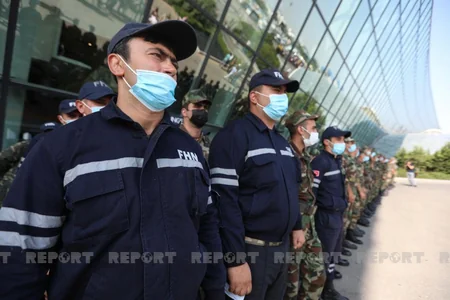 First group of Azerbaijani firefighters return home from Turkey
