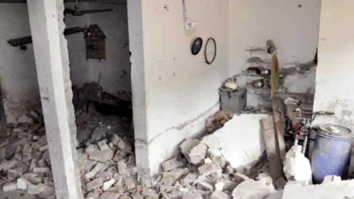 Pakistanda partlayış nəticəsində binanın damı uçub, altı nəfər ölüb