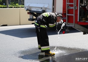 Blaze engulfs luxury store in Baku -  PHOTO REPORT