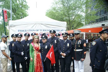 Azerbaijani diaspora participates in Turkish Day Parade in New York