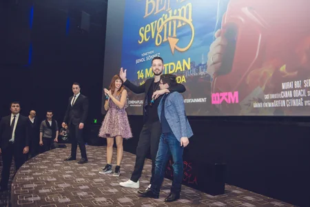 Мурат Боз и Седа Бакан в CinemaPlus - ВИДЕО