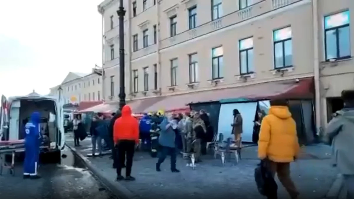 Число пострадавших при взрыве в кафе в Петербурге выросло до 25