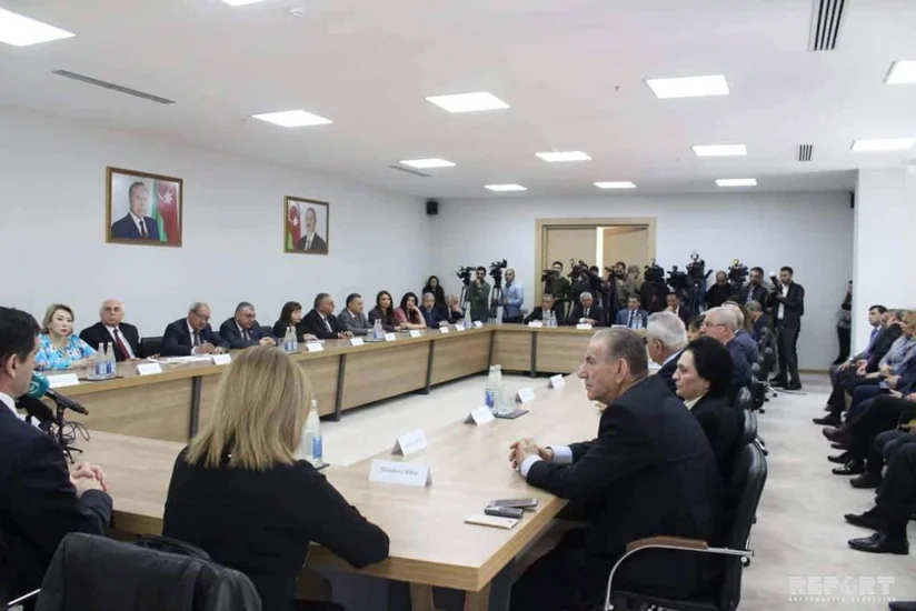 YAP-da “Uydurma erməni soyqırımı: Həqiqətlər və yalanlar” adlı dəyirmi masa keçirilib
