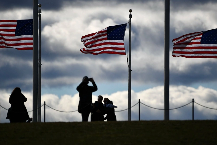 US to pause deportations for 100 days