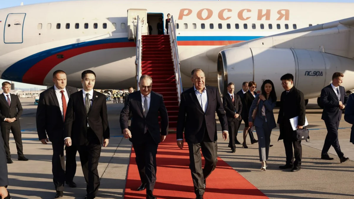 Russian Foreign Minister pays official visit to China
