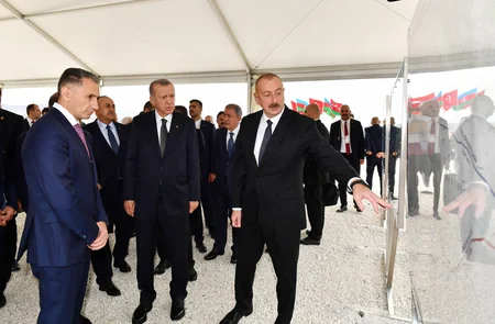 Cəbrayılda Qumlaq dəmir yolu stansiyasının təməli qoyulub - YENİLƏNİB
