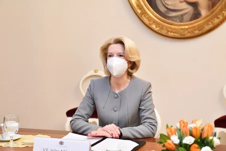 Sahibə Qafarova Riqada  Latviya Seyminin sədri ilə görüşüb