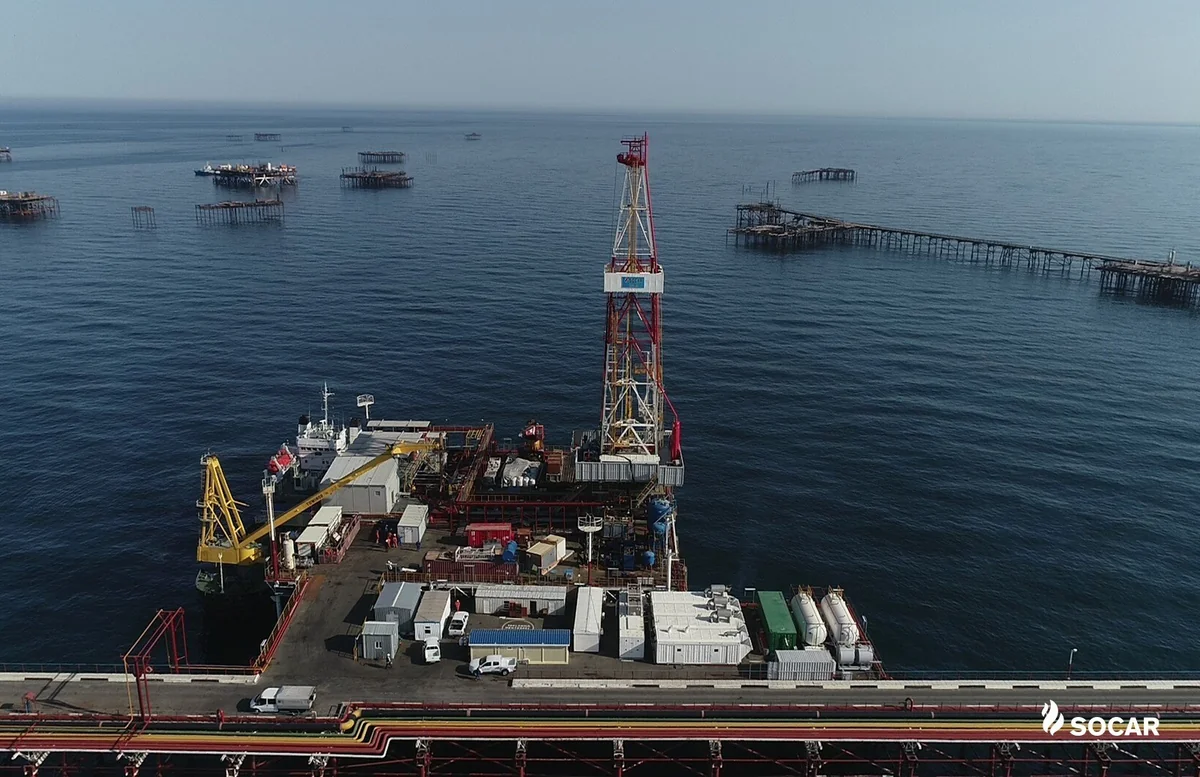 Трест SOCAR завершил бурение на 27 скважинах