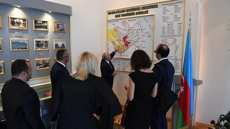Qaçqınkom sədri Avropa Şurasının komissarı ilə görüşüb