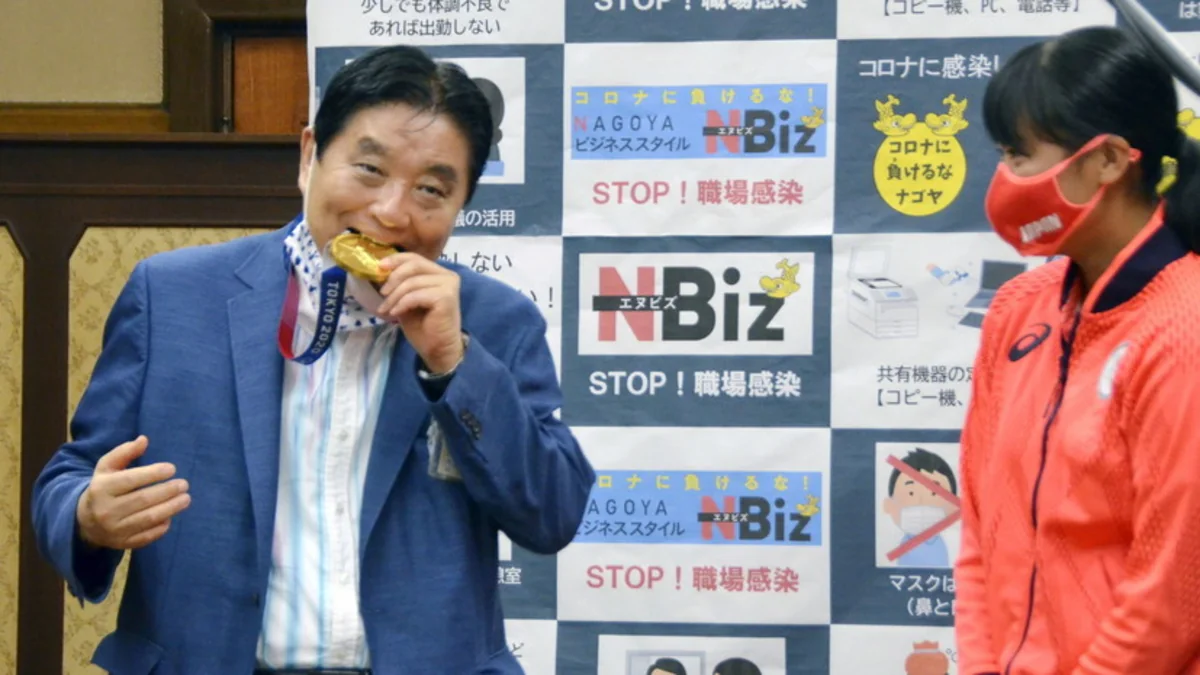 Şəhər merinin dişlədiyi olimpiya medalı dəyişdiriləcək