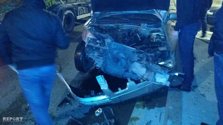 Paytaxtda yol nişanına məhəl qoymayan sürücü qəza törədib - FOTO