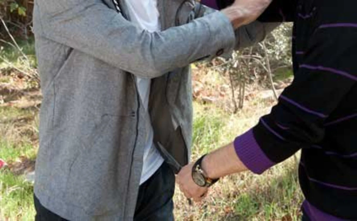 Qubada bıçaqlanma olub