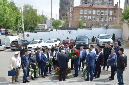 Kiyevdə ümummilli lider Heydər Əliyevin xatirəsi yad edilib