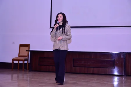 ADU-da “Qayğı ilə addım-addım” adlı maarifləndirici konfrans keçirilib
