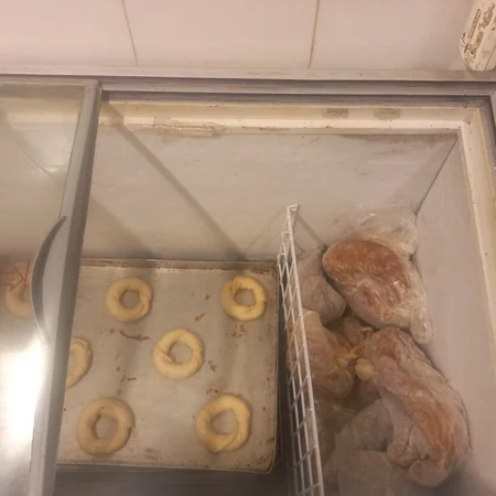 AQTA marketdə unlu qənnadı məmulatlarının istehsalını dayandırıb