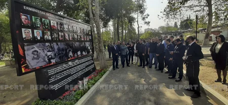 Ukrainian MPs visit areas destroyed by Armenian missiles in Ganja