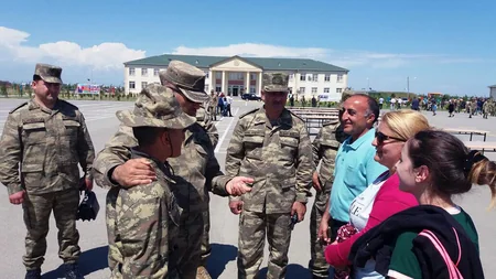 Hərbi hissələrdə andiçmə mərasimi keçirilib