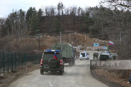 Xankəndi-Laçın yolunda Rusiya sülhməramlılarının tibb xidməti və hərbi polis avtomobilləri maneəsiz hərəkət edib