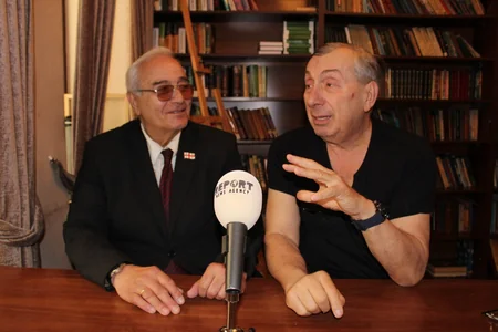 Gürcüstanın tanınmış simaları: “Rəşid Behbudova Tbilisidə mütləq xatirə lövhəsi və büst qoyulmalıdır” - MÜSAHİBƏ