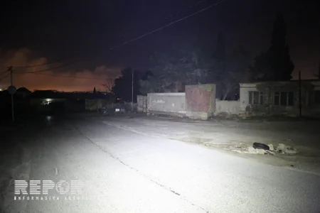 Bakıda polis xidmət zamanı bıçaqlanıb - FOTO - VİDEO - YENİLƏNİB