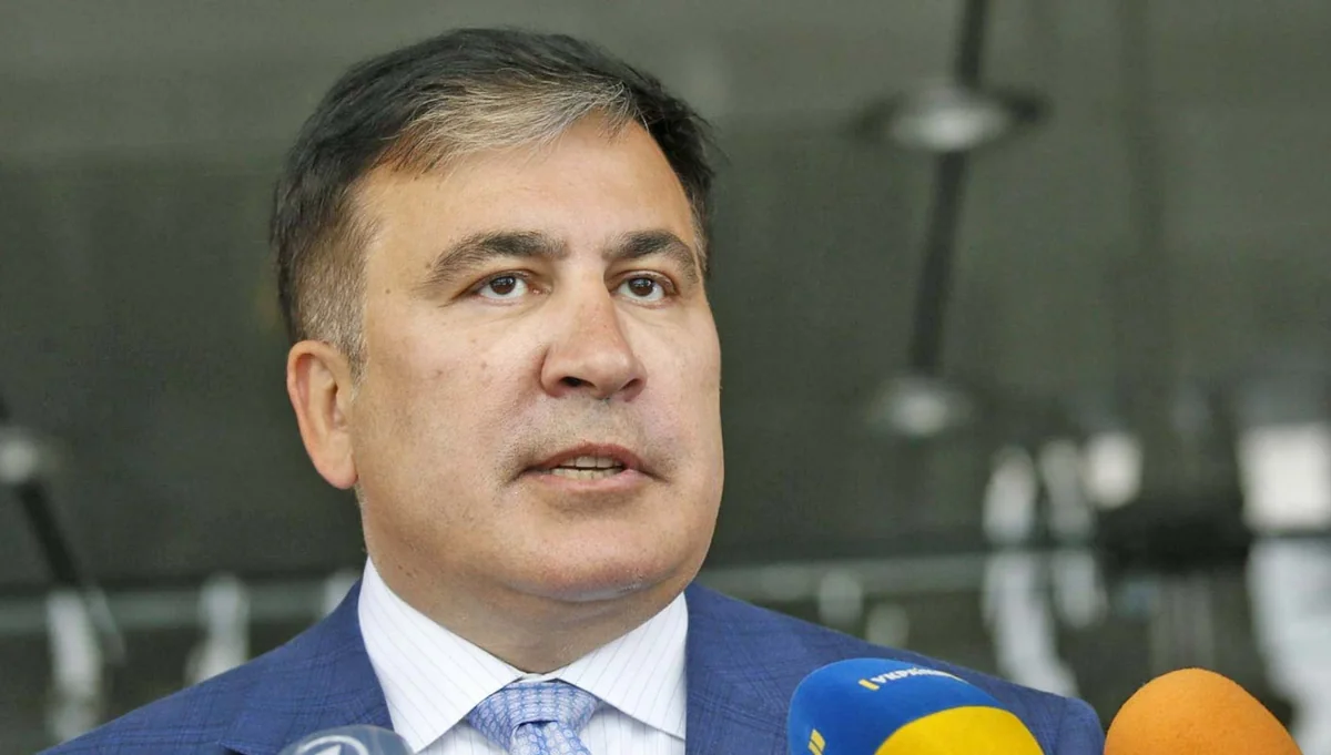 Ermənilər Saakaşvilini Azərbaycana dəstəyə görə fəxri tituldan məhrum edir