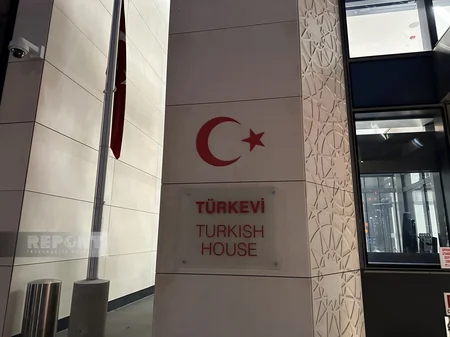Nyu-Yorkda Türkiyədəki zəlzələ ilə bağlı yardım məntəqəsi yaradılıb