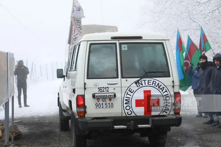 ICRC vehicles pass freely through Khankandi-Lachin road