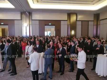 İstanbulda Azərbaycanın Müstəqillik Günü münasibətilə təntənəli mərasim keçirilib