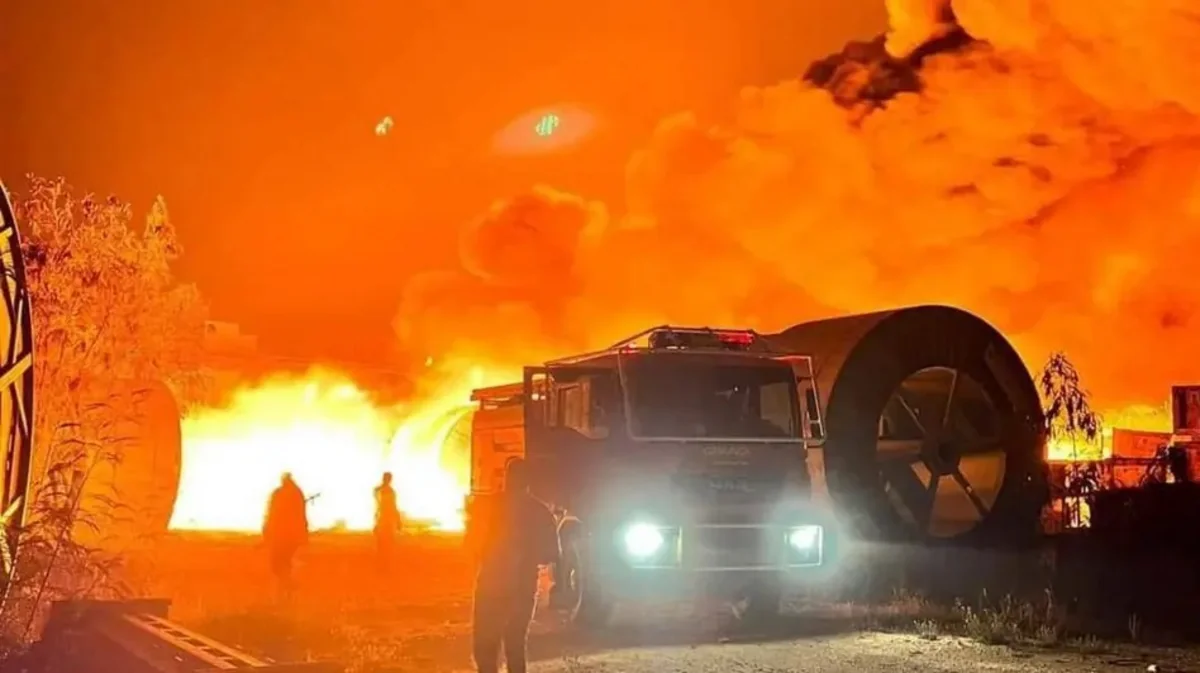 При пожаре на юге Триполи пострадали не менее семи человек