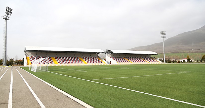 Ağsu şəhər stadionunun ot örtüyü FIFA sertifikatına layiq görülüb