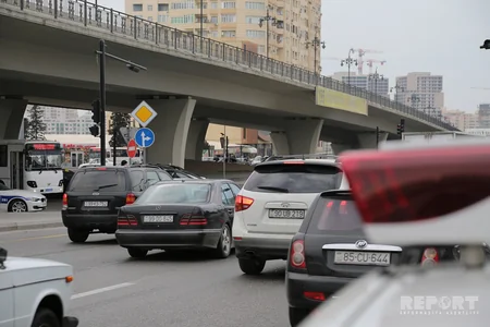 Bakıda DYP taksi və mikroavtobus sürücülərinə qarşı reyd keçirib - FOTO - VİDEO
