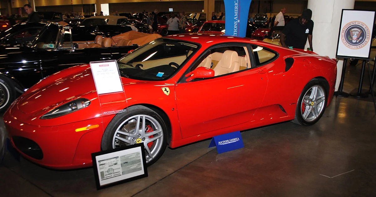 Принадлежавший Трампу автомобиль Ferrari выставили на аукцион
