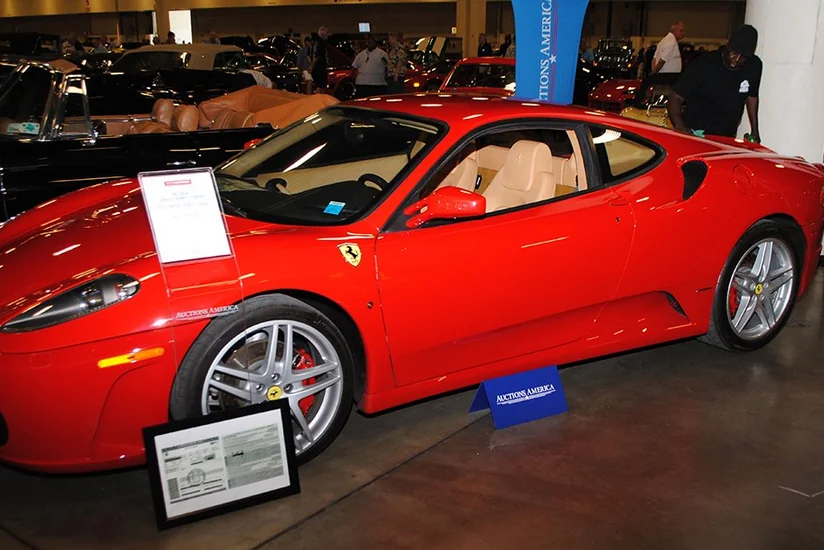 Принадлежавший Трампу автомобиль Ferrari выставили на аукцион