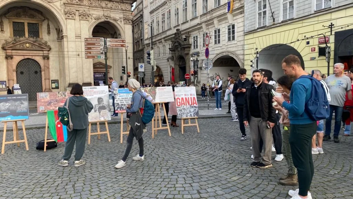 Dünya azərbaycanlıları Ermənistanın müharibə cinayətlərinə etiraz olaraq aksiyalar keçiriblər