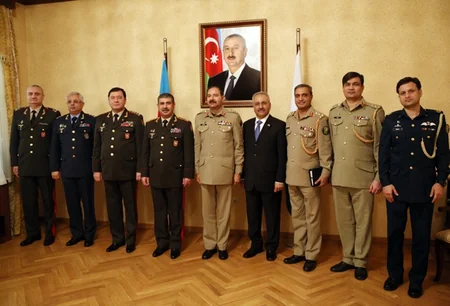 Müdafiə naziri Pakistanın Birləşmiş Qərargah rəisləri Komitəsinin sədri ilə görüşüb