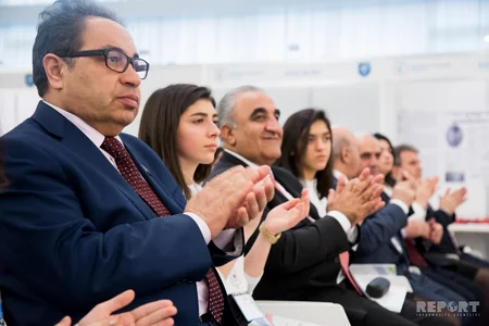 Yuxarı sinif şagirdlərinə öz elmi nailiyyətlərini nümayiş etdirmək imkanı verilib