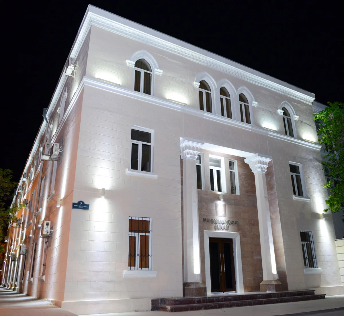 Məhkəmə Hüquq Şurasının aparat rəhbəri: “3-5 manatlıq iddialar Ali Məhkəməyə qədər gedib çıxır”