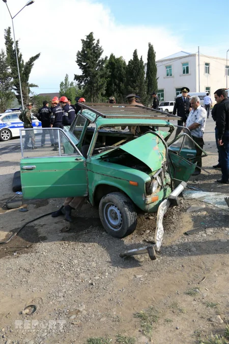 Gəncədə ağır yol qəzası baş verib, iki nəfər ölüb, iki nəfər yaralanıb - FOTO