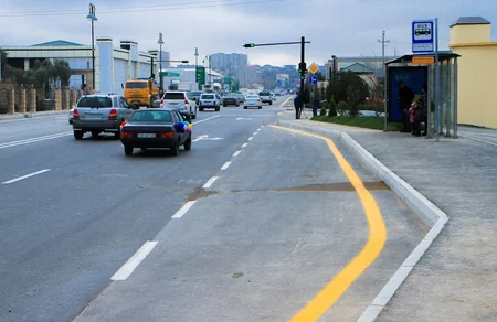 Bakının Binəqədi şossesində 13 avtobus dayanacağı yaradılıb