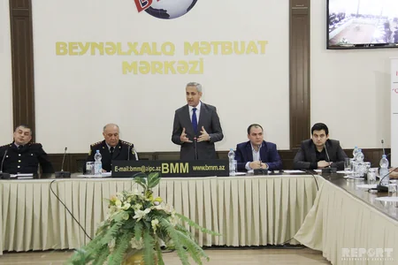 Yol polisi jurnalistləri mükafatlandırıb - FOTO
