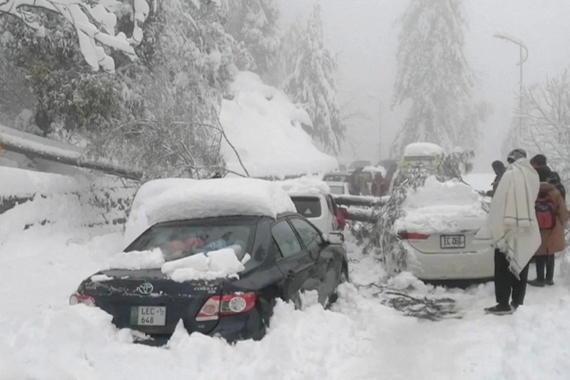 Pakistanda güclü qarın yaratdığı tıxacda 21 nəfər ölüb