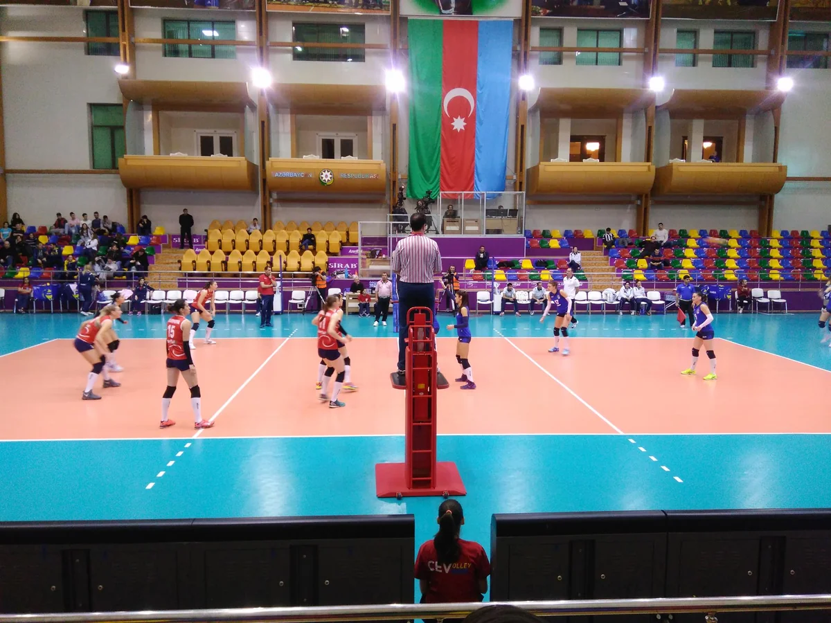 Azərbaycan çempionatının oyunları güclü küləyə görə təxirə salınıb