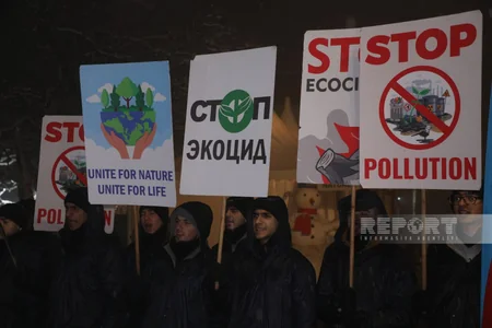 На дороге Ханкенди-Лачын продолжается акция протеста экоактивистов
