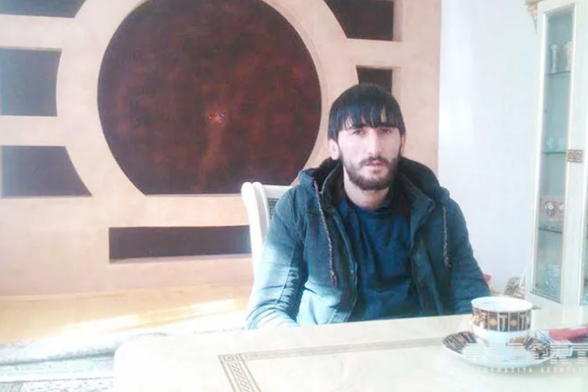 В Баку скончался обливший бензином и поджегший себя парень